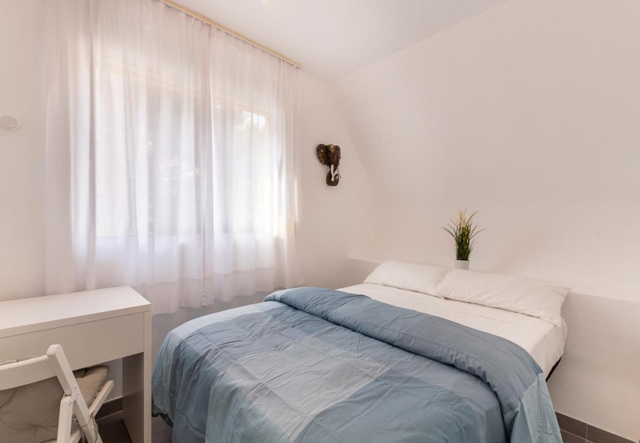 Reformado Apartamento En El Centro Con Vista Al Mar Торемолинос Екстериор снимка