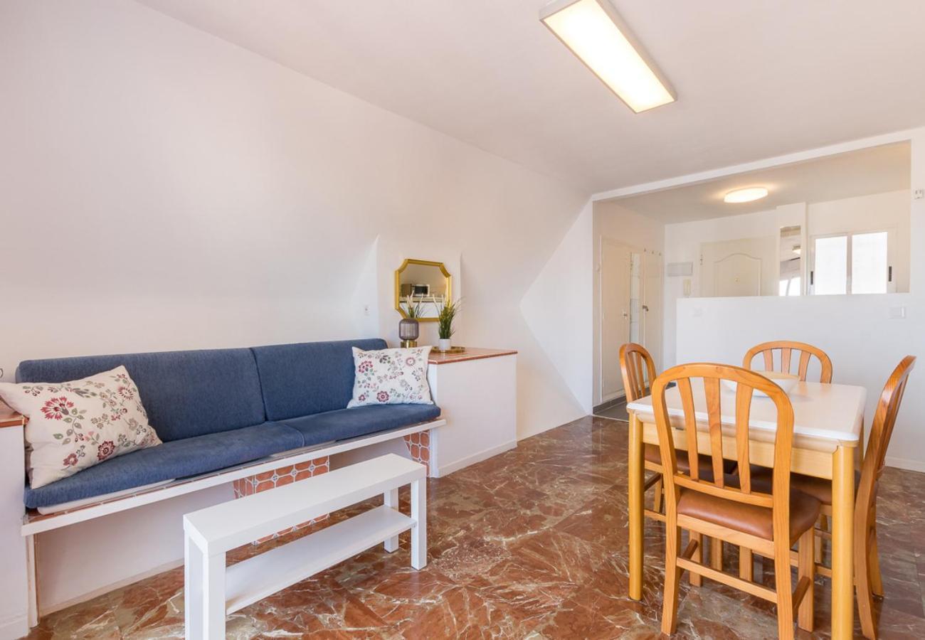 Reformado Apartamento En El Centro Con Vista Al Mar Торемолинос Екстериор снимка